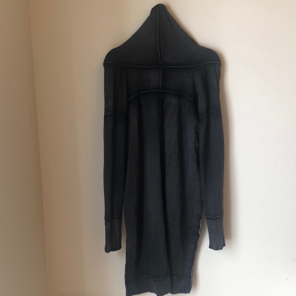 NWOT ✨FREE PEOPLE ✨ slouchy, soft  gray hoodie 🤍 - Picture 7 of 8